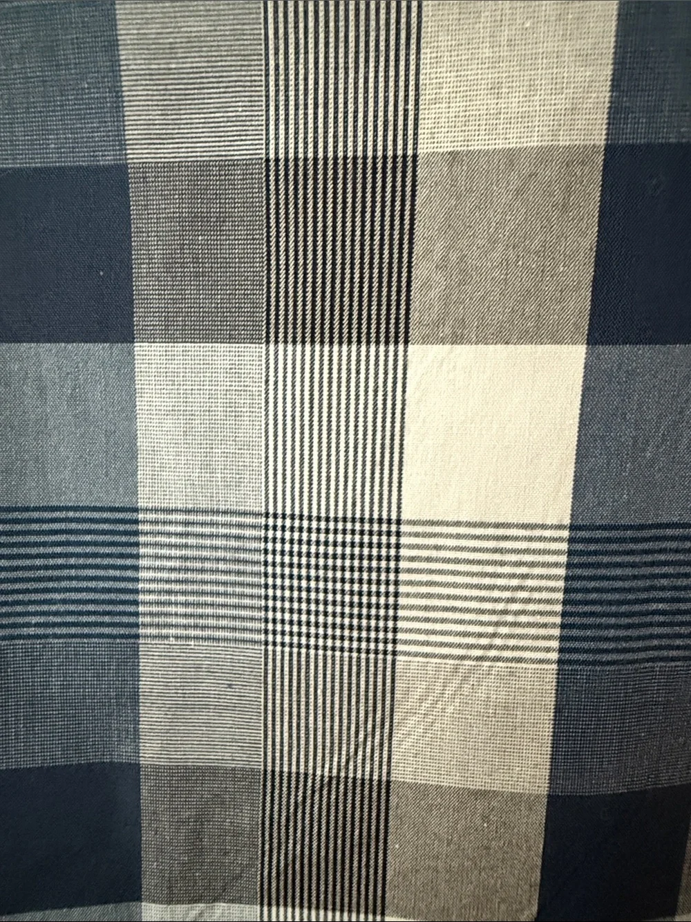 Banana Republic Men's Navy and Gray Plaid Button-Down Shirt
